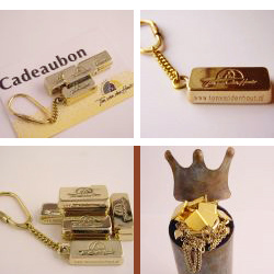 sn1004 nieuws actie aktie goud inleveren cadeaubon edelsmid www.tonvandenhout.nl goudsmid roermond juwelier kroon sleutelhanger handgemaakt baartje overzicht